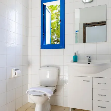 Willa Apollonas Peja