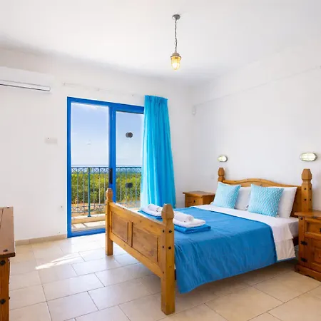 Apollonas Villa *